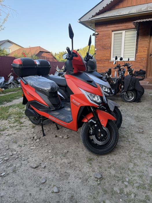 Електроскутер AeroX 1500w 72w21A Літій Залізо Фосфат