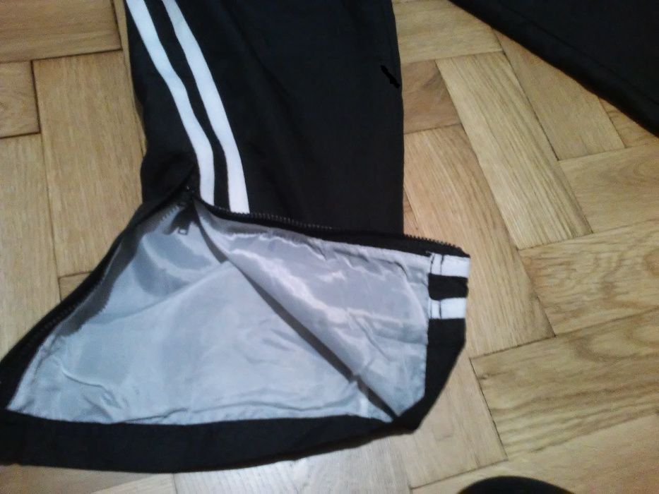 spodnie NOWE sportowe LONSDALE na 7/8 lat- wodoodporne!