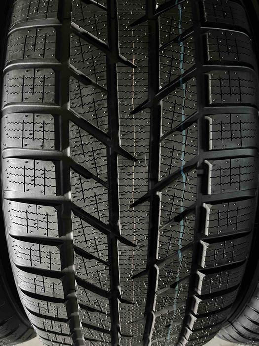265/50/20 R20 Toyo SnowProx X43L 4шт нові зима