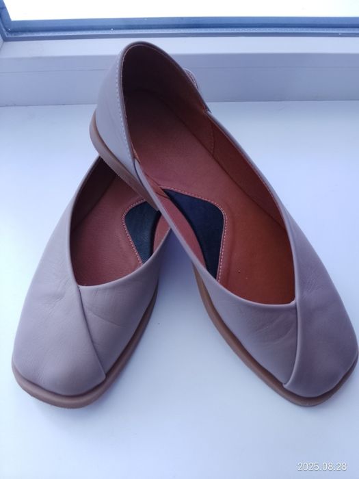 Балетки шкіряні бежеві