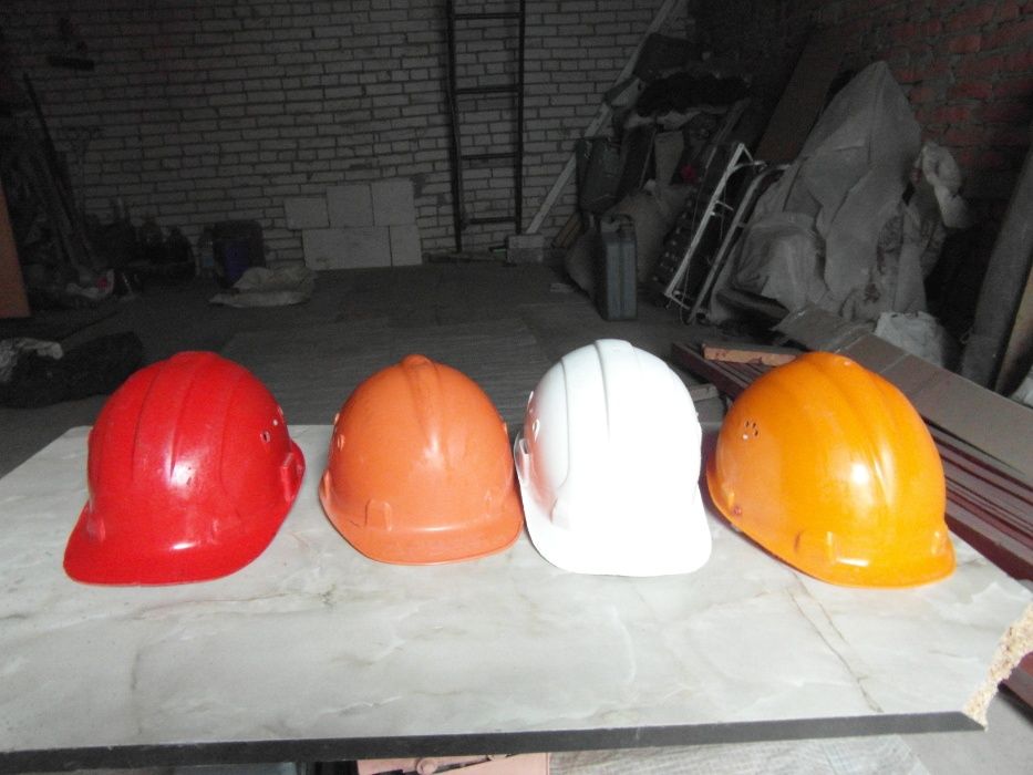 Каски будівельні