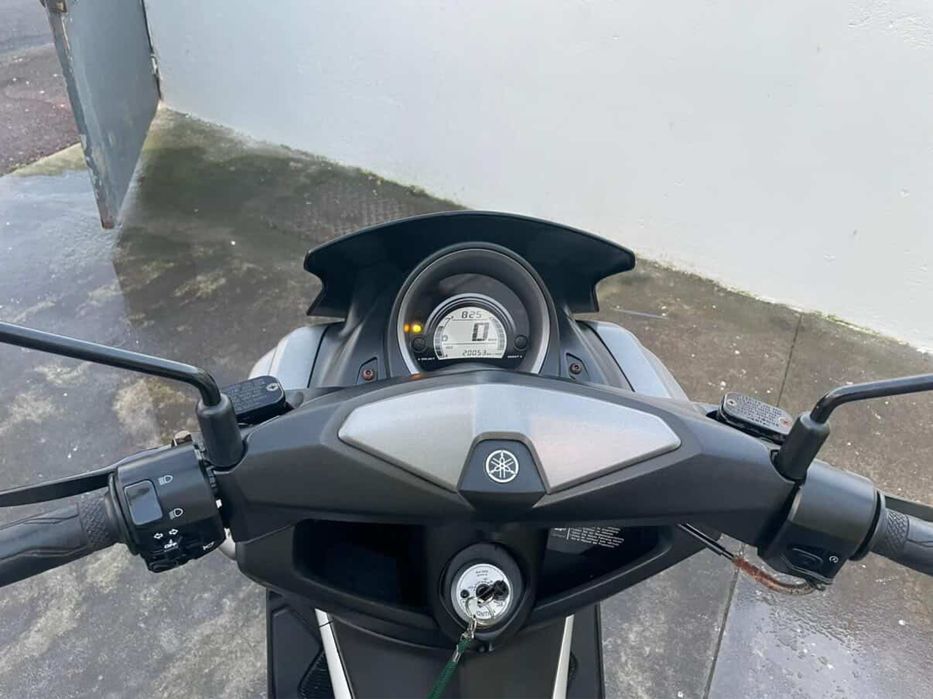 Yamaha NMAX 125