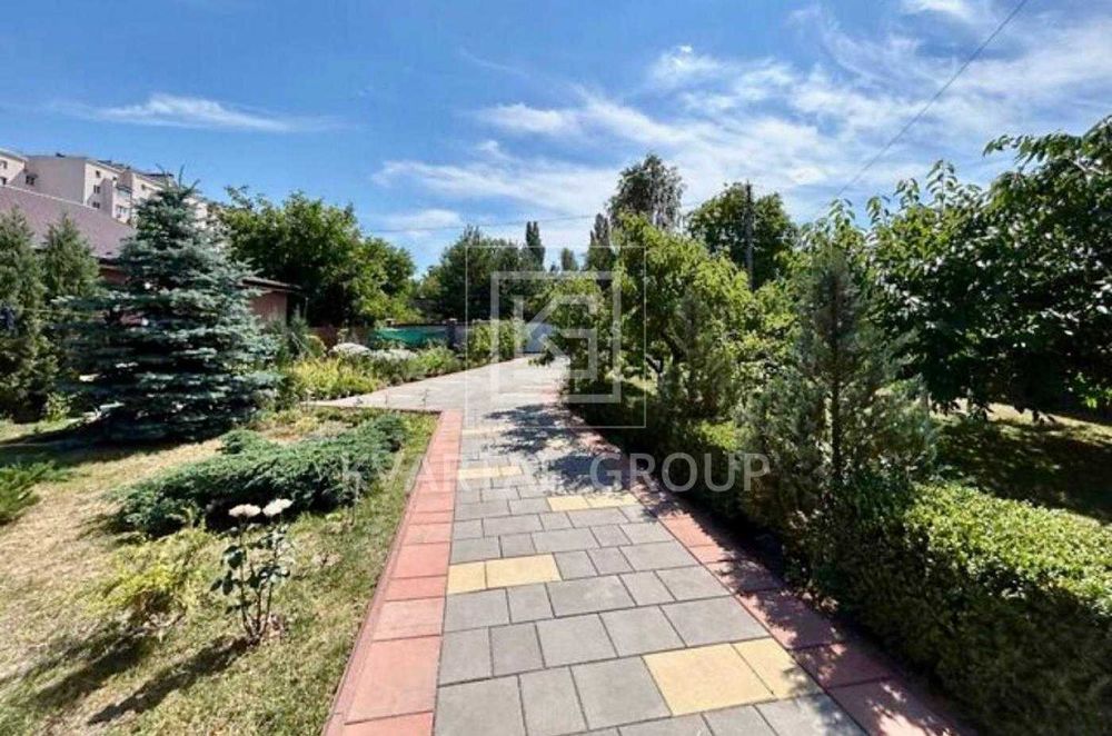 Теплий сімейний будинок 160м² з банею та садом