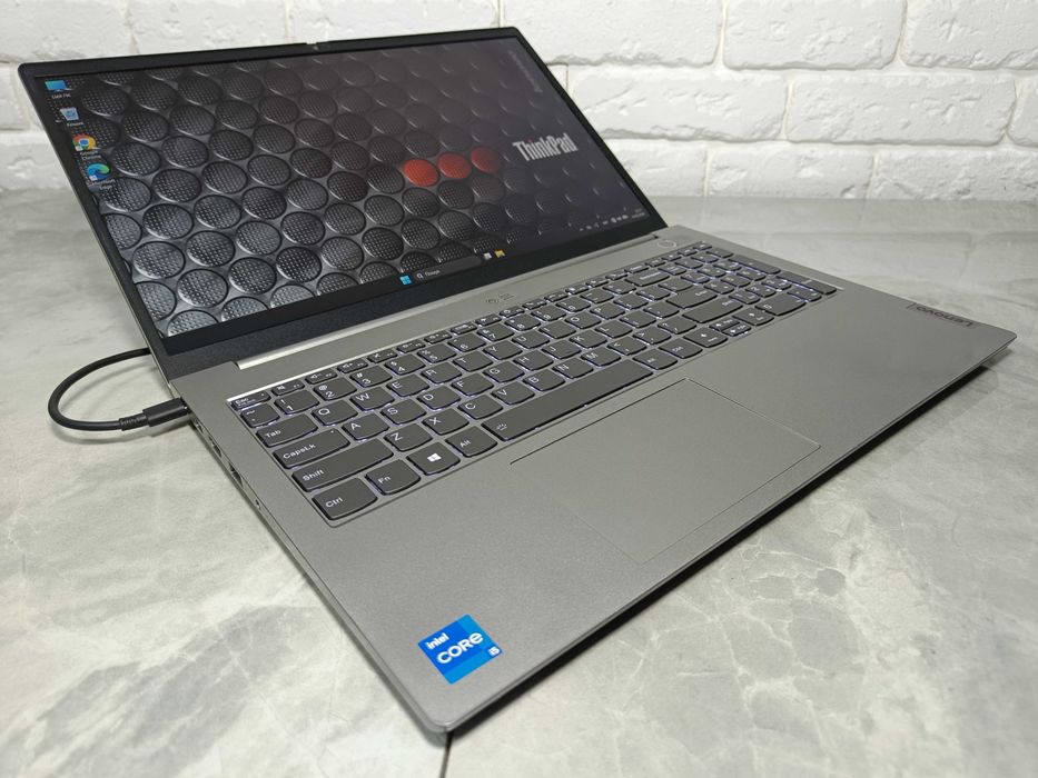 Ноутбук №2 Lenovo 15 G2 ITL i5-1135G 16GB DDR4 SSD m2 NVMe 256GB ІДЕАЛ