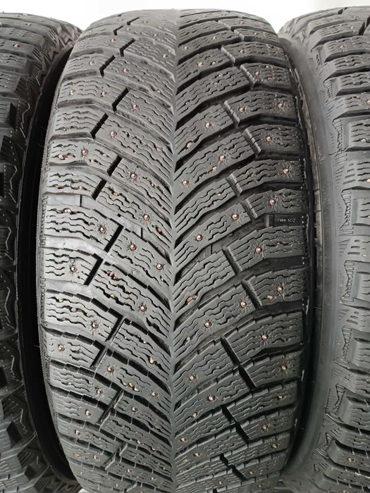 Зимові шини 255/45+235/50 R19 Michelin x-ice north 4	22,24 роки