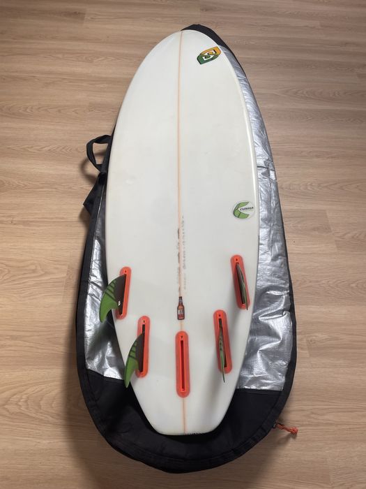 Prancha Kite Kitesurf shaper Secco 5'10'' + deck + alças + capa + quil