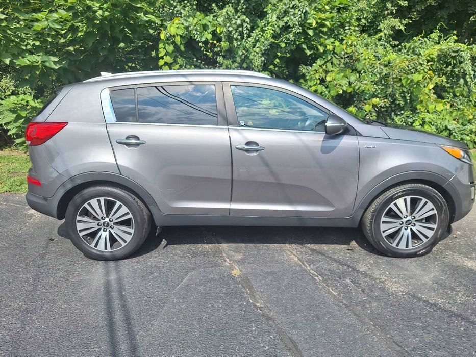 Kia Sportage EX      2015