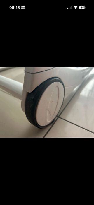 Bujaczek i krzesełko do karmienia.