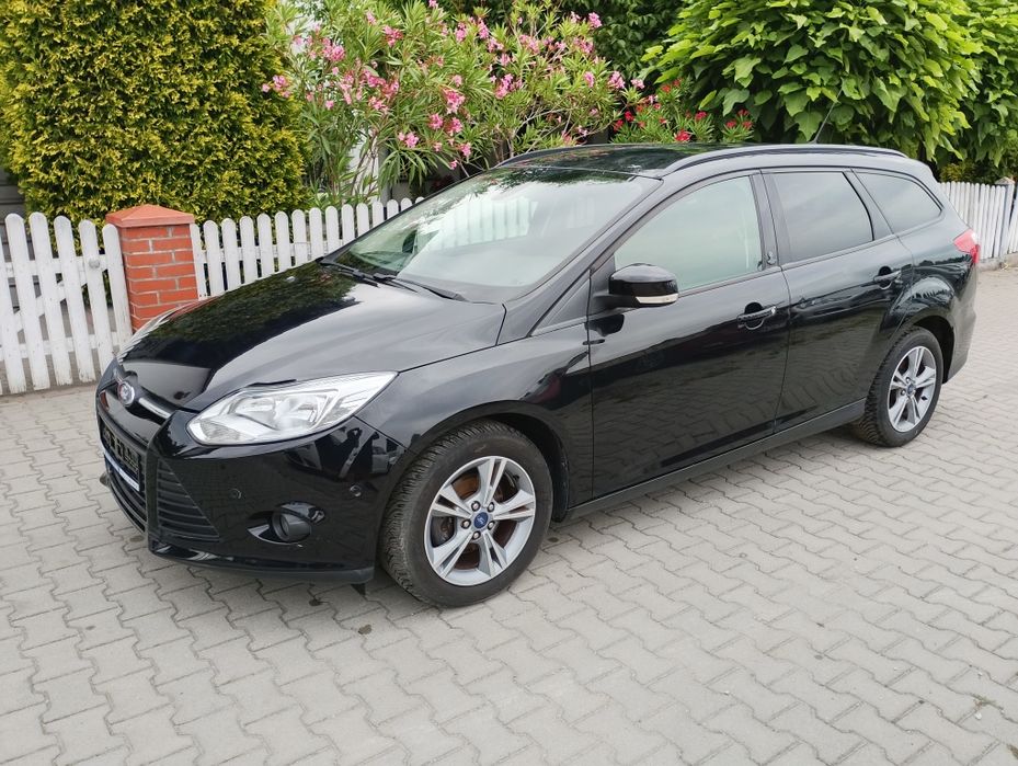 Ford Focus* Super Stanie*