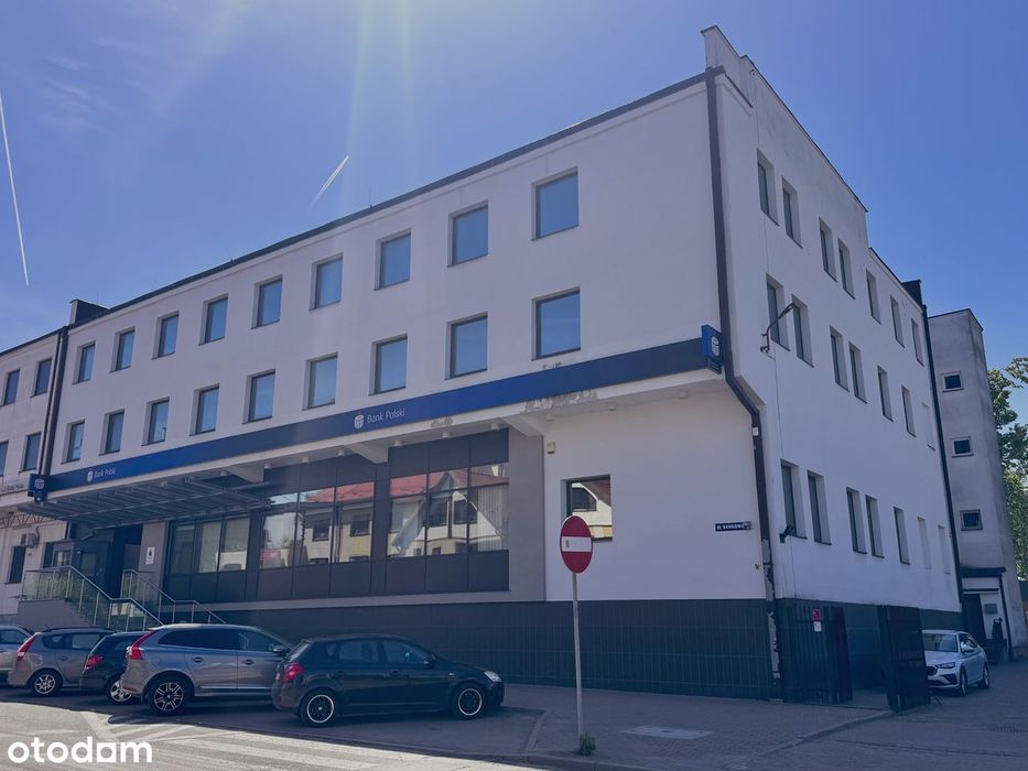 Przestronny lokal usługowy 1330 m² w Grójcu przy ul. Bankowej