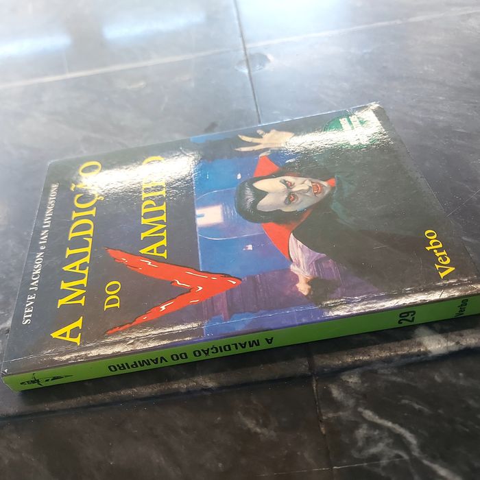 Livro Aventuras Fantásticas nº29 A MALDIÇÃO DO VAMPIRO.
