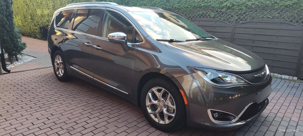 Chrysler Pacifica