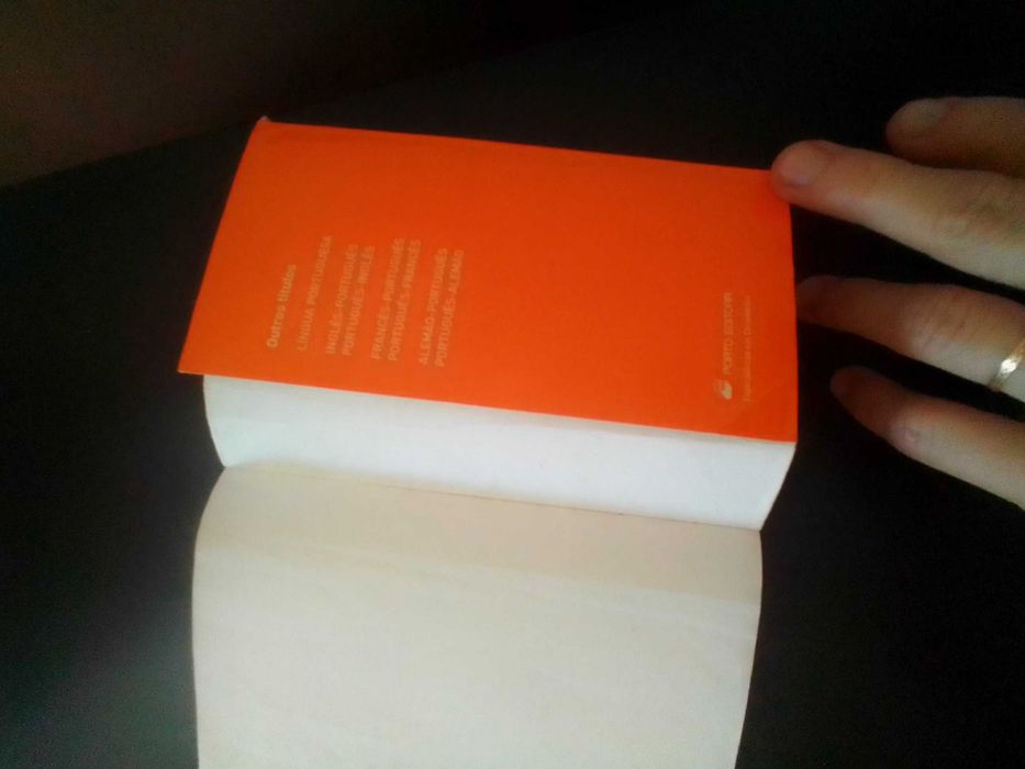 Dicionário de Língua portuguesa