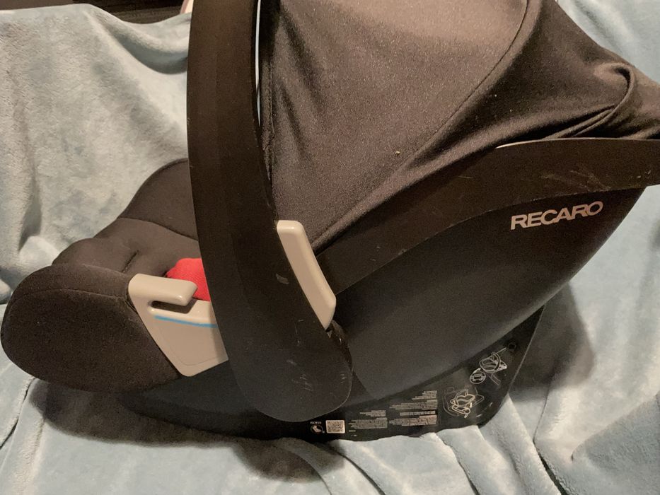 Fotelik samochodowy Recaro Privia Evo + baza Isofix