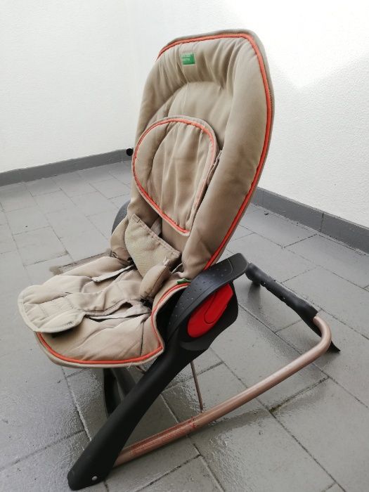 OPORTUNIDADE - Espreguiçadeira relax United Color of Benetton