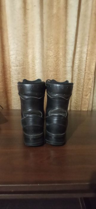 Берці, берци, бєрци, черевики