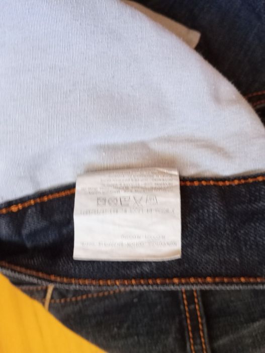 Armani Jeans дуже великий розмір