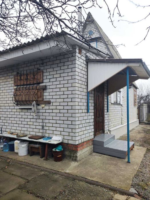 Дом с удобствами новой постройки
