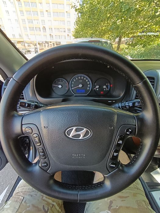 Hyundai Santa Fe 2,2 дизель.