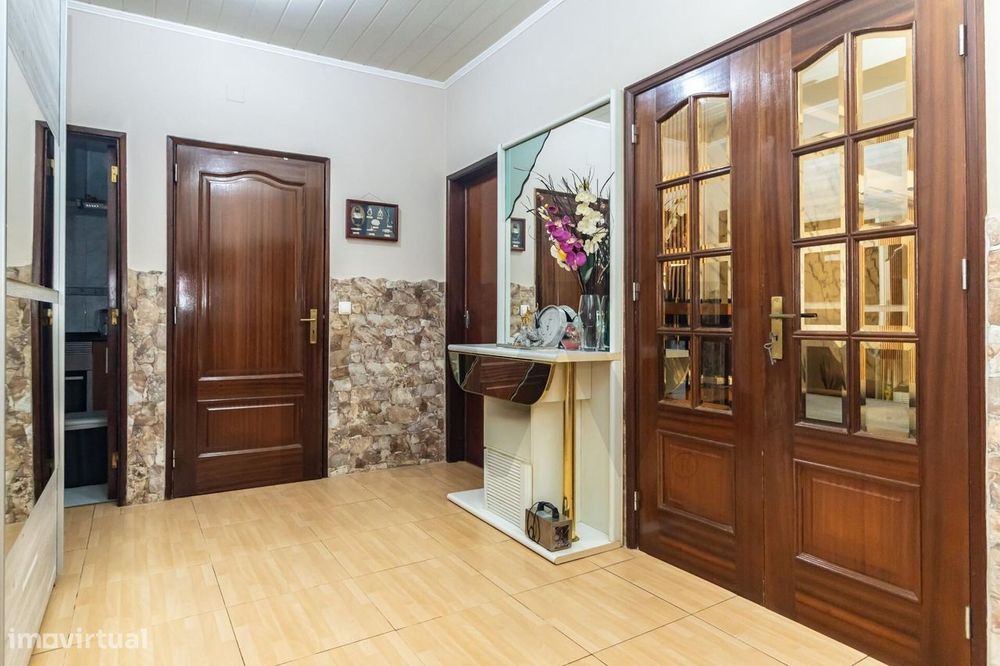 Apartamento T2 Rés-do-Chão com 80 m2 na Baixa da Banheira – Conforto e
