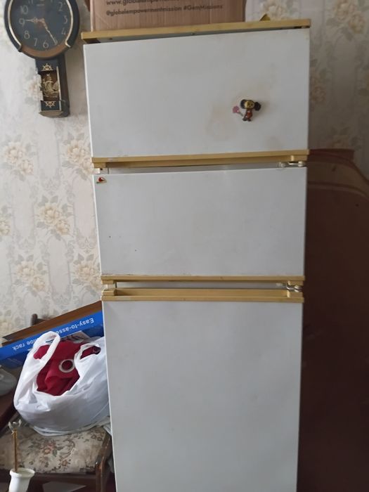 Продам холодильник