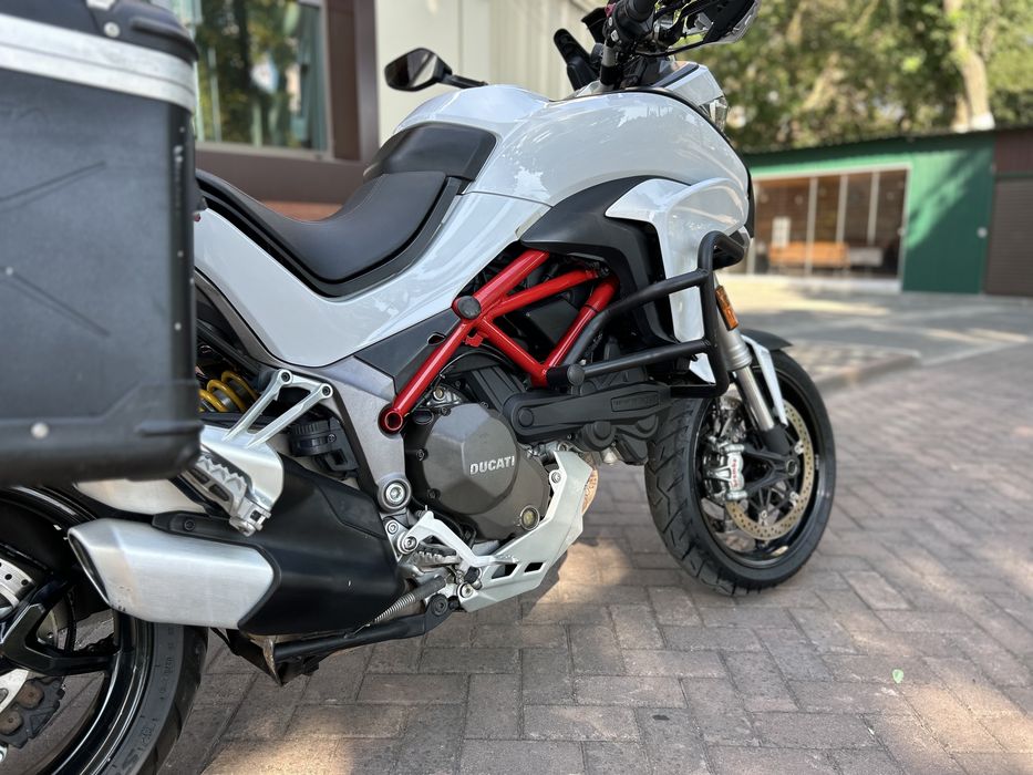 Мотоцикл Ducati Multistrada 1200S 2015 рік