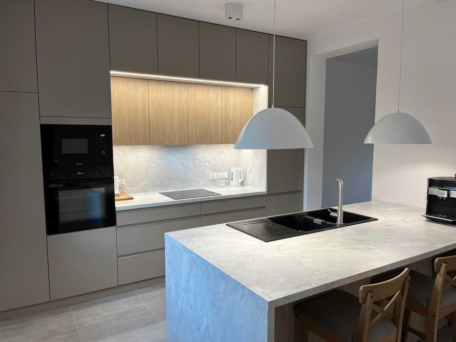 Dom z ogrodem i parkingiem, Skawina