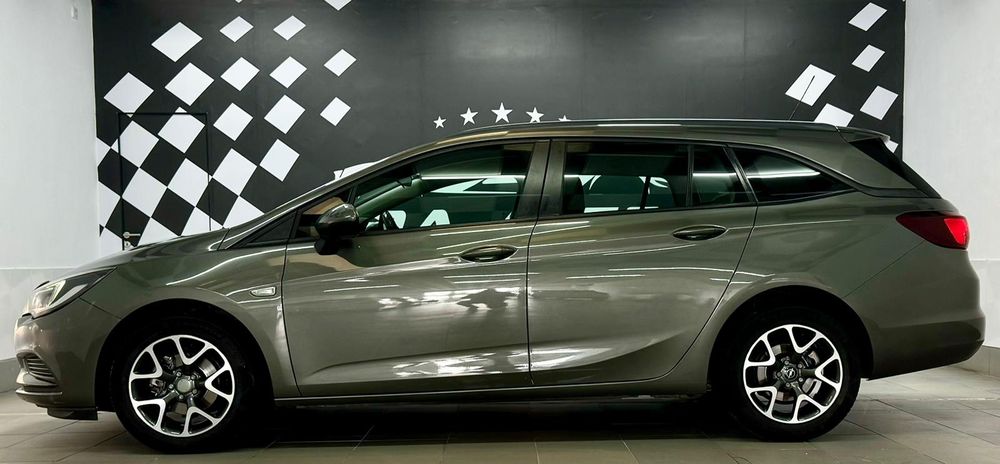 Opel astra sport tourer