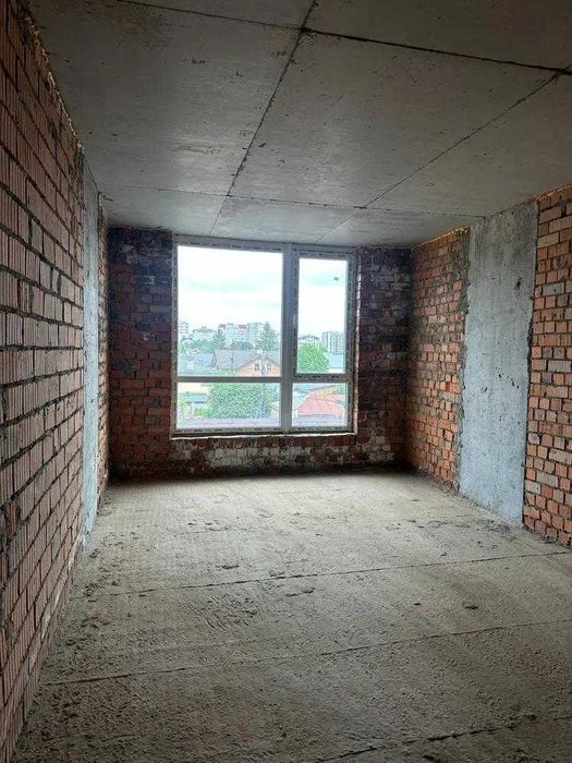 Продаж 2-кімнатної квартири 72 м² у ЖК «Галицький».