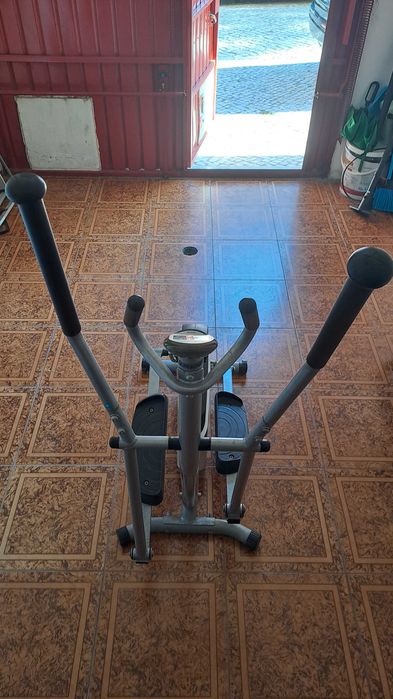 Bicicleta elíptica Domyos, seminova, para praticar fitness, negociável