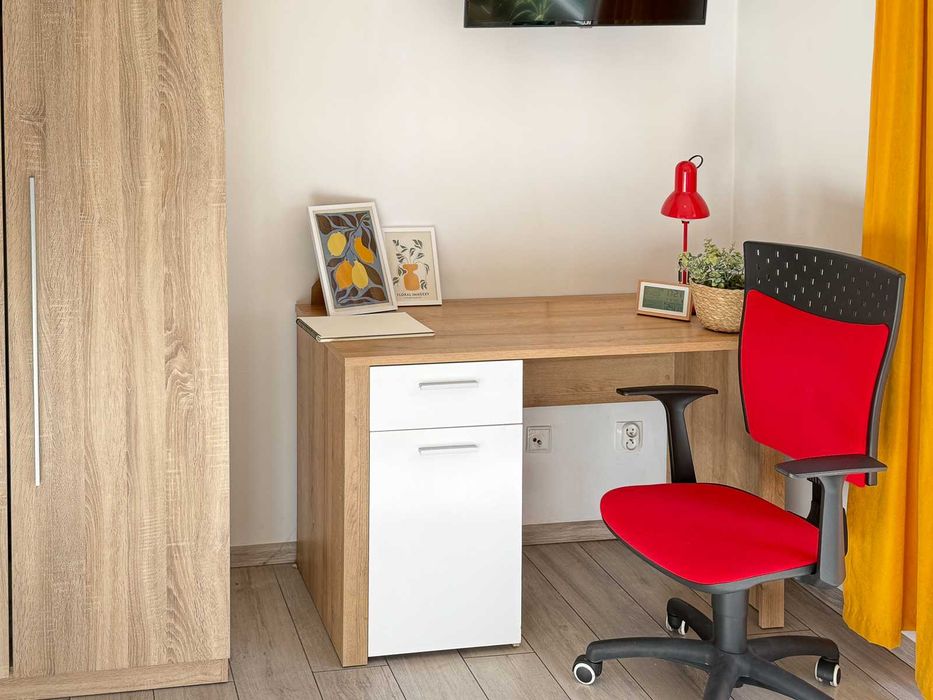 Miniapartament dla studenta, Katowice Ligota, 4 min od uczelni, Aneks kuchenny, własna łazienka Internet