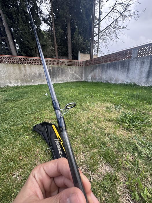 Shimano Beastmaster 450 CXH – Cana de Pesca em Carbono (Como Nova)
