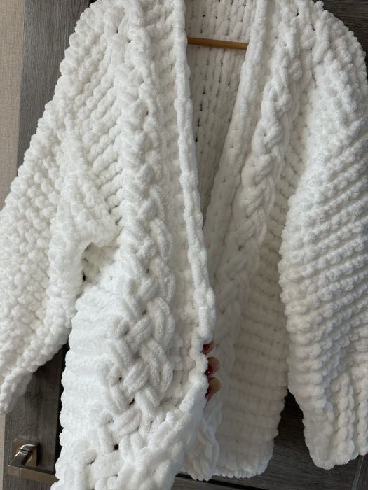 Кардигани на замовлення з плюшевої пряжі