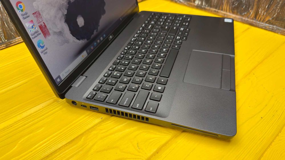 СуперЦіна! Ноутбук Для Повсякденних Задач Dell Latitude 5500/i7-8665u