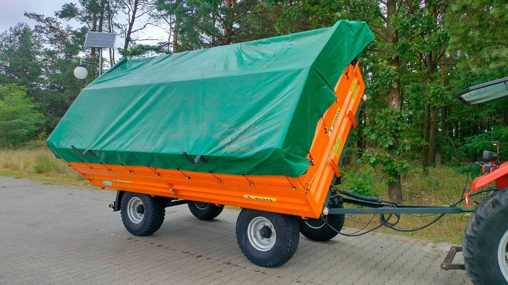 Przyczepa wywrotka Autosan D-732 zarejestrowana z 1991 roku.