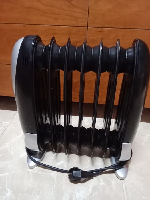 Aquecedor a óleo pequeno