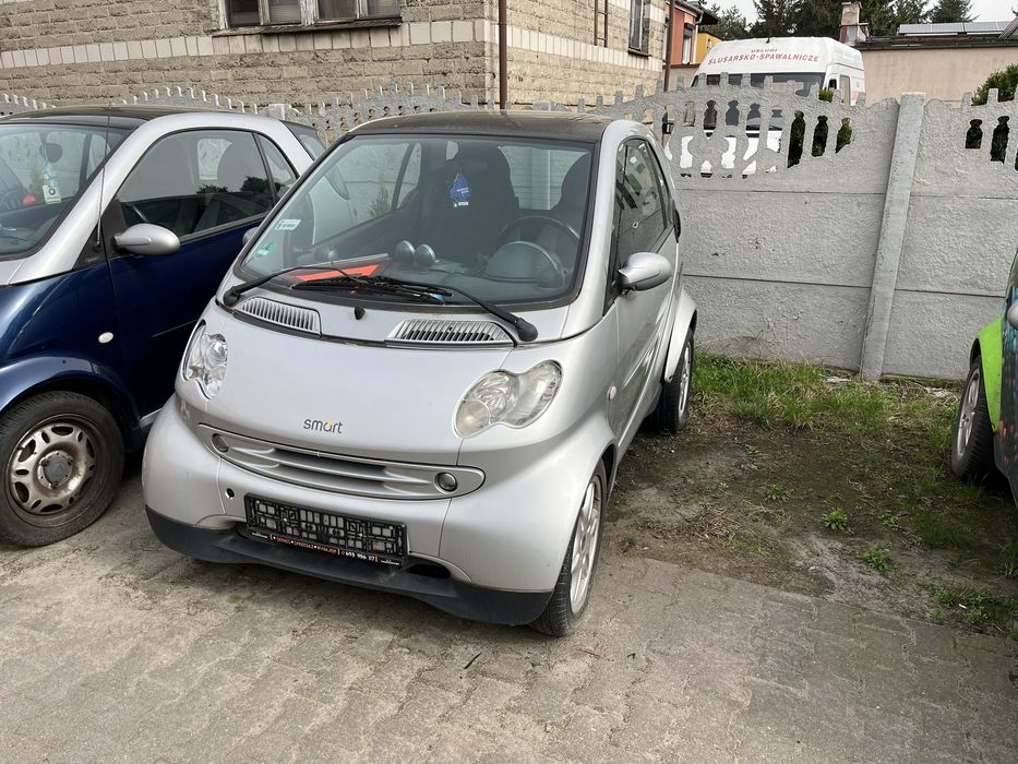 Wynajem samochodów smart. Uber, Glovo, Wolt