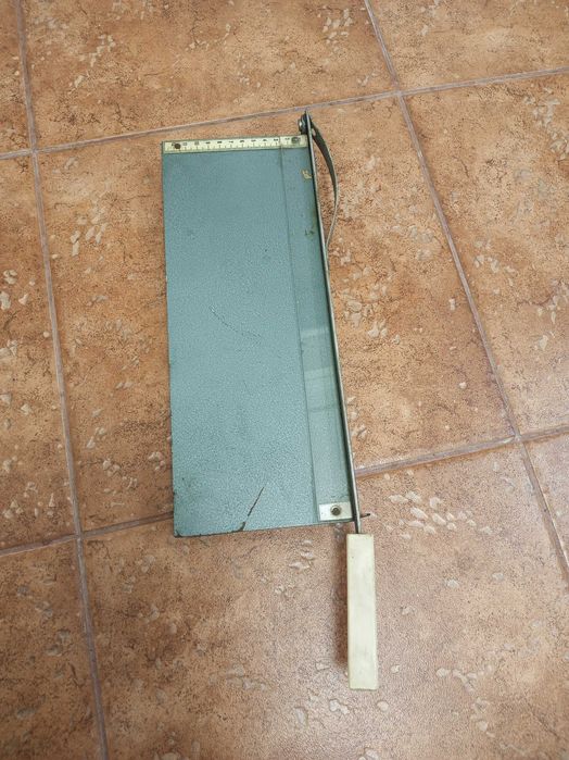 Продам різак для різки фотобумаги