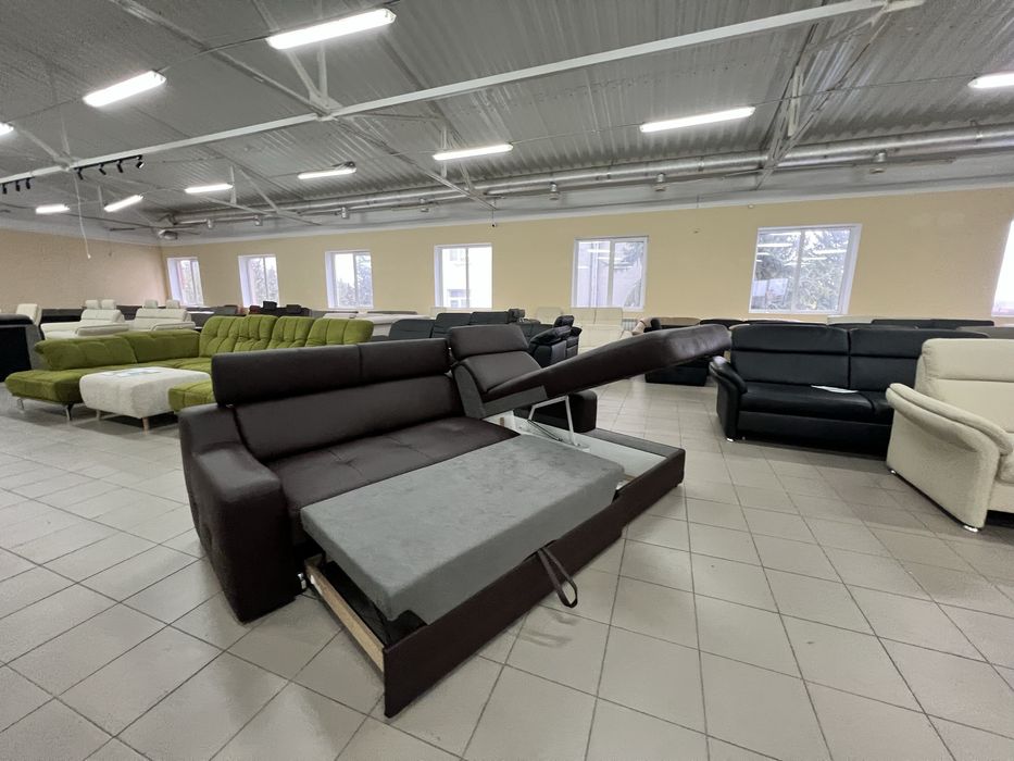 Диван еко шкіра кутовий розкладний з нішею коричневий