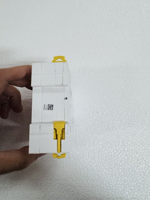 Disjuntor Schneider C6