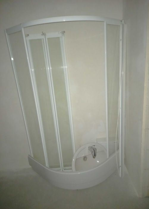 Sprzedam dobry BRODZIK i KABINĘ  prysznicową