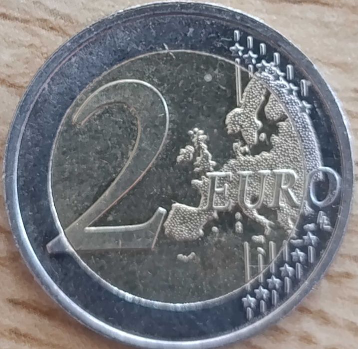 Vendo várias moedas 2€ e 1€ raras
