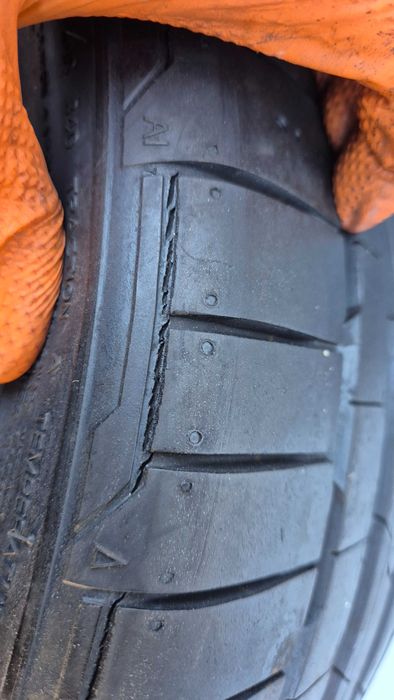 Opony Letnie 235/35/19 Hankook 4szt 2021r 6,5mm