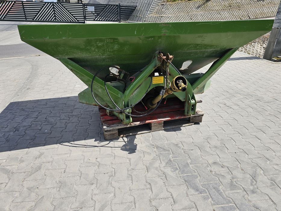 Rozsiewacz do nawozu Amazone ZA-U 1001