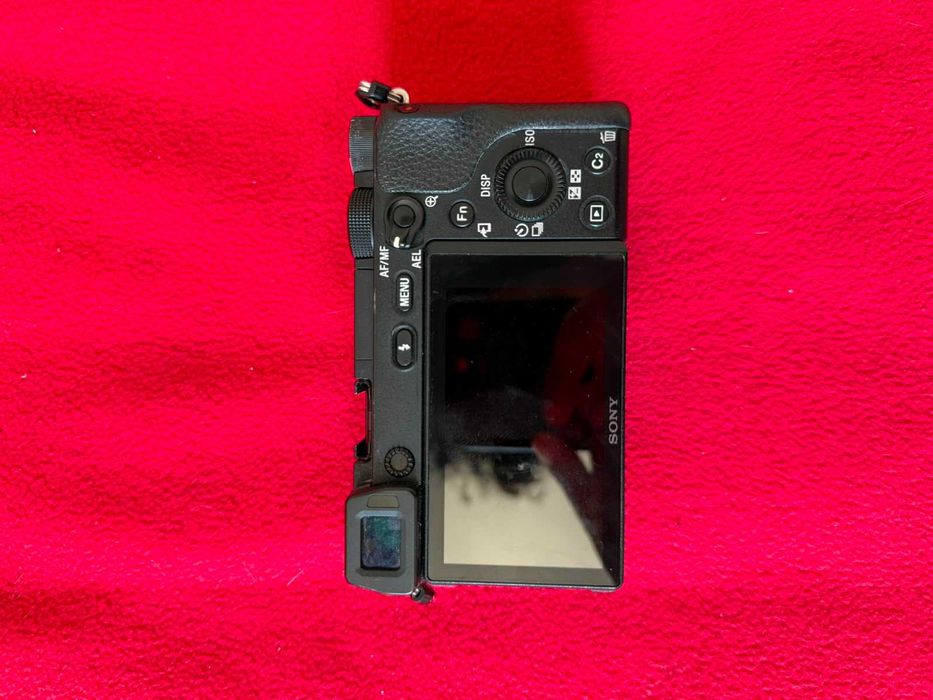 Sony a6300 APS-C 4K ILCE-6300 Somente Corpo