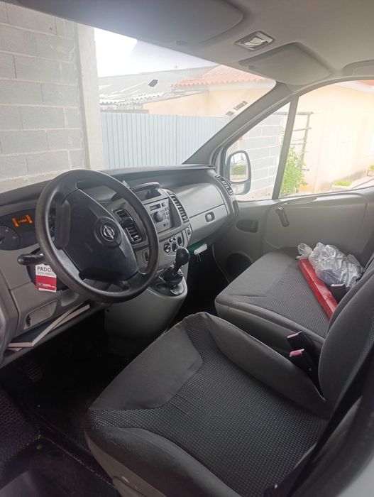 Carrinha Opel Vivaro 2000cc com 114868 km