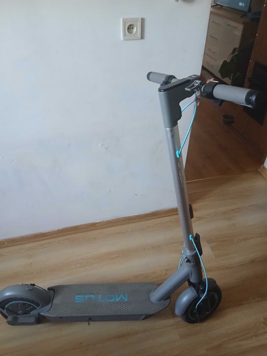 Hulajnoga elektryczna Motus