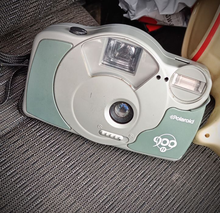 Aparat analogowy Polaroid 900 FF