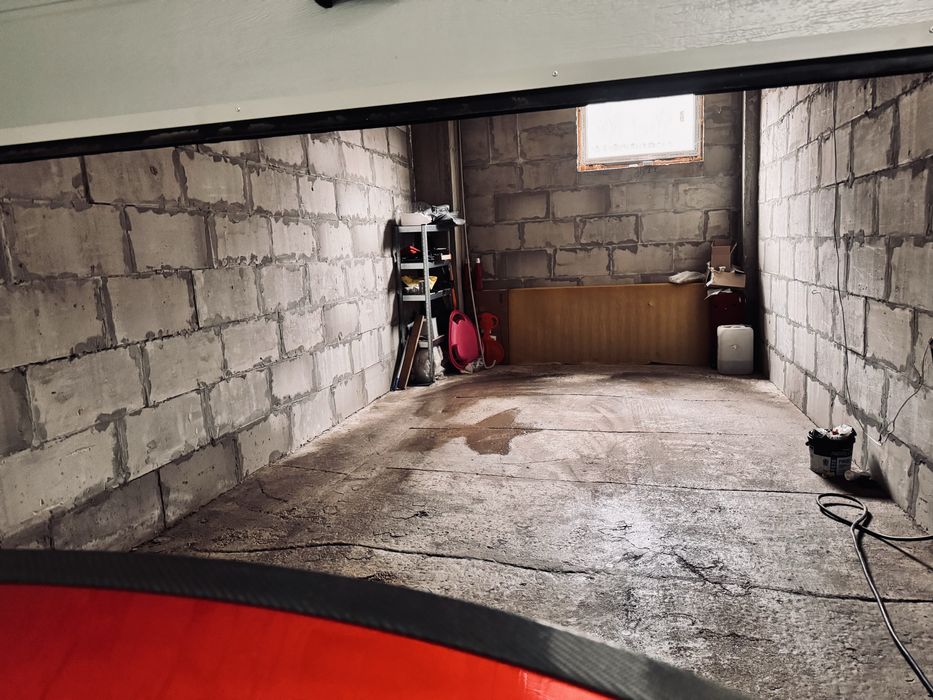 Продається гараж + паркомісце в паркінгу Сузірʼя  біля ТЦ Майдан