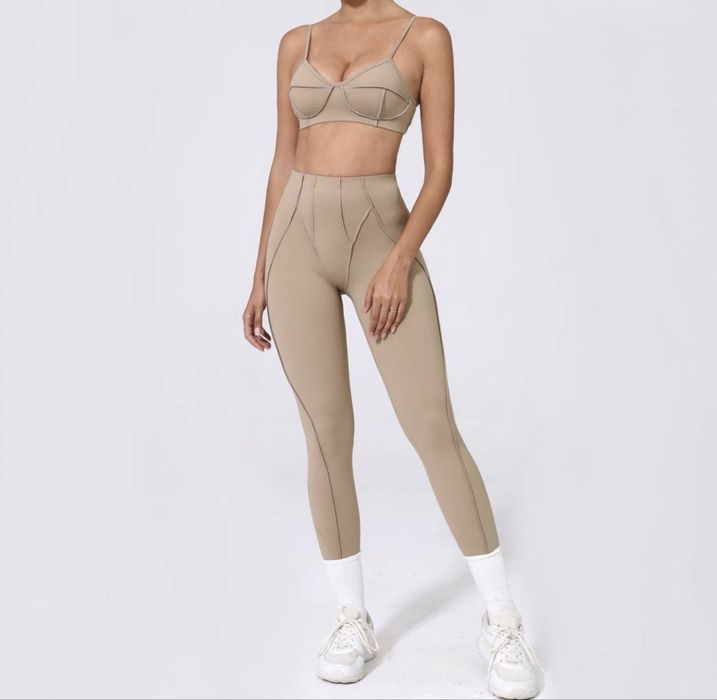Костюм для фитнеса спорта лосины топ